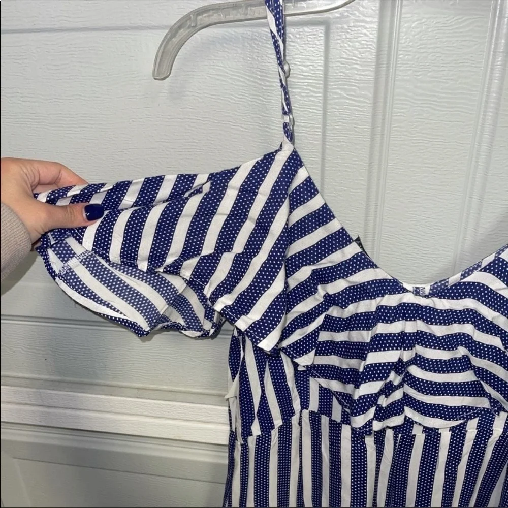 Large Blue & White pinstripe Romper 💙🤍 NWT - Picture 2 of 6